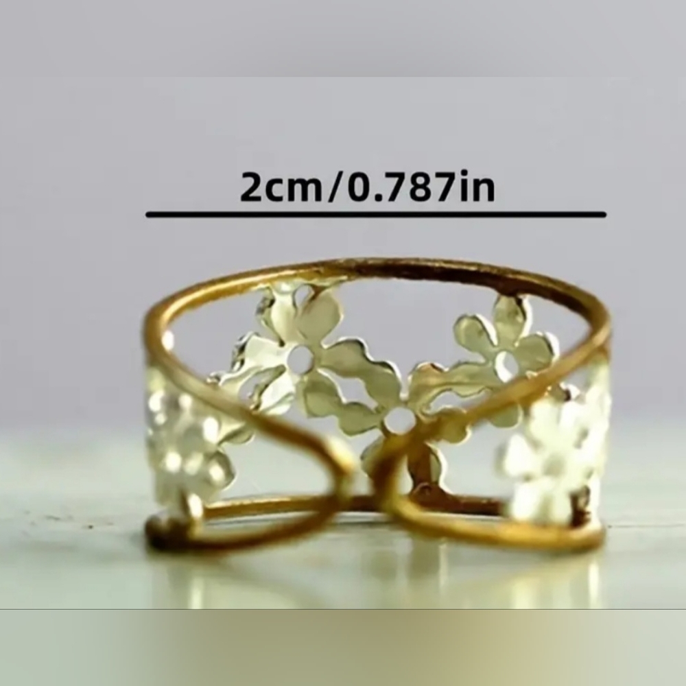 Bohemian Daisy Flower Ring - Picture 2 of 2